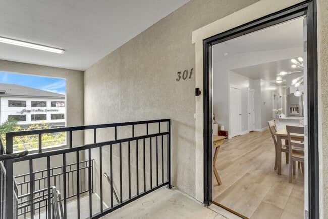 property at 2212 W Main St