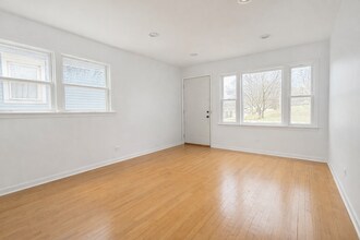 4259 N Narragansett Ave in Chicago, IL - Building Photo - Building Photo