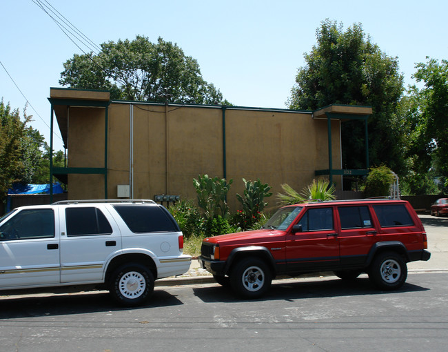 1132 Marilyn Way in Concord, CA - Building Photo - Building Photo