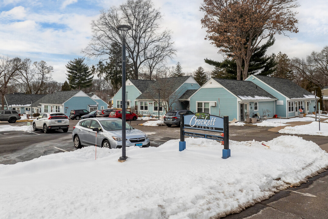 Crockett Fields Senior Apartments (62+) in Manchester, CT - Building Photo