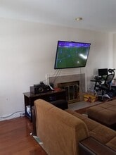 11 Highwood Cir in Colchester, CT - Building Photo - Building Photo