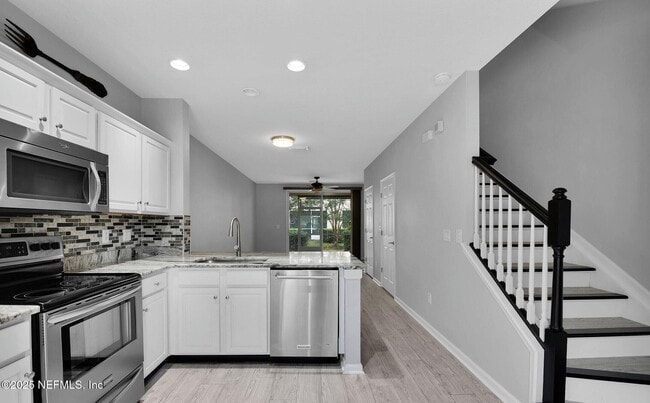 8087 Summer Bay Ct in Jacksonville, FL - Building Photo - Building Photo