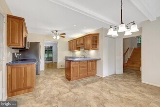 615 Kearney Ct SW in Vienna, VA - Building Photo - Building Photo