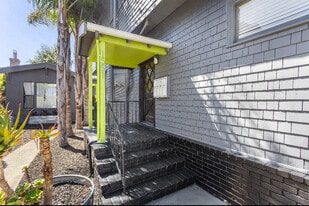 1551 Saint Charles St in Alameda, CA - Building Photo
