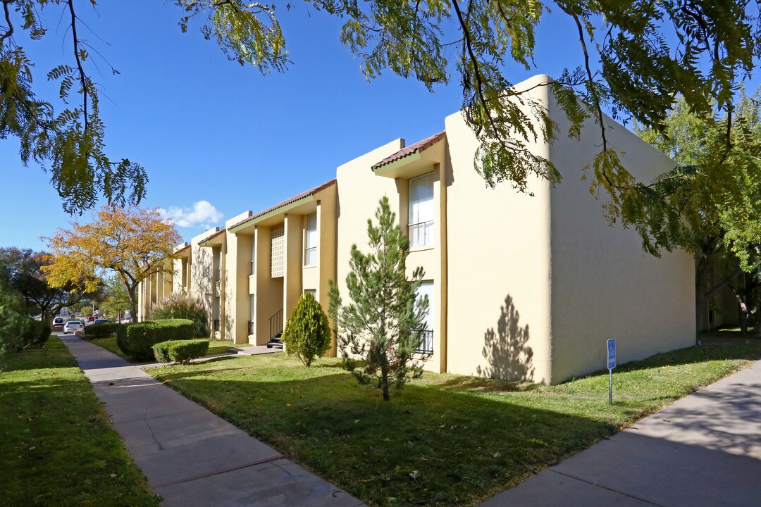 Camino Real in El Paso, TX - Building Photo