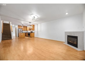 3552 SE 66th Ave in Portland, OR - Foto de edificio - Building Photo