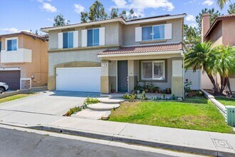 18 Lazurite in Rancho Santa Margarita, CA - Building Photo - Building Photo