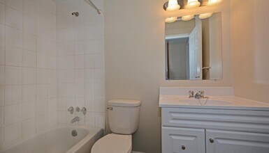 10-214 Harlington Crescent in Halifax, NS - Building Photo - Building Photo