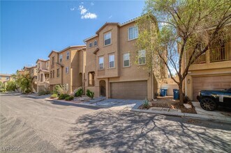 1283 Little Boy Blue Ave in Las Vegas, NV - Building Photo - Building Photo