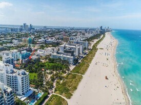 226 Ocean Dr, Unit 4E in Miami Beach, FL - Building Photo