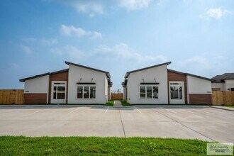 3508 Hidalgo Cir in Brownsville, TX - Building Photo - Building Photo