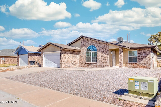 14553 Desierto Bello Ave in Horizon City, TX - Building Photo - Building Photo