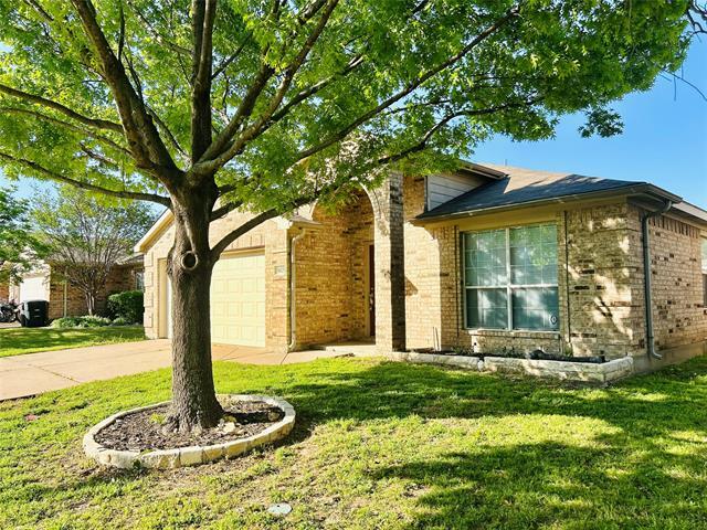 10425 Winding Passage Way in Fort Worth, TX - Building Photo - Building Photo