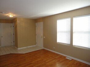 3809 Landings Rd in Joliet, IL - Building Photo - Building Photo