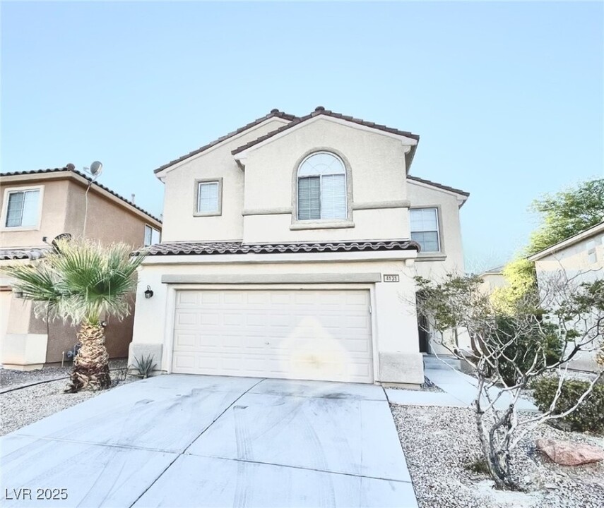 4135 Harmony Point Dr in North Las Vegas, NV - Building Photo