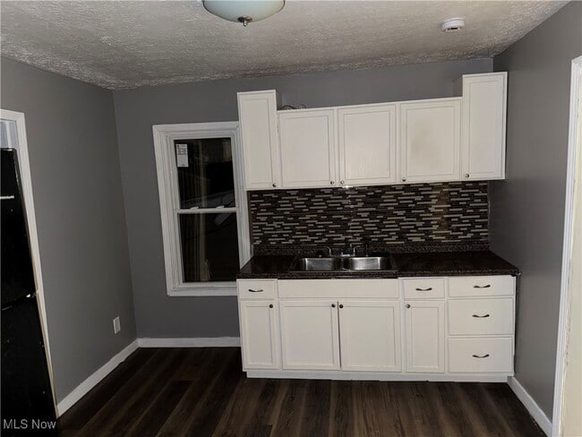 371 Beth St in Akron, OH - Building Photo - Building Photo