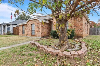 983 Downey Dr in Lewisville, TX - Building Photo - Building Photo