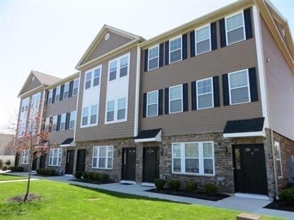 99 Steiner Ave, Unit 8 in Neptune City, NJ - Foto de edificio - Building Photo