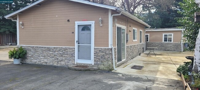 1181 Danville Blvd in Alamo, CA - Building Photo - Building Photo