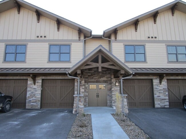 6207 Davos Ln in Whitefish, MT - Building Photo - Building Photo