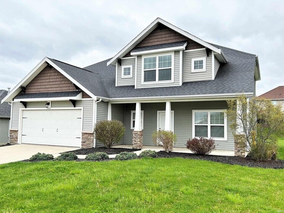 13221 Hawks View Blvd in Fort Wayne, IN - Building Photo