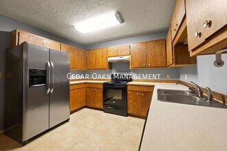 2404 Sam St in Fayetteville, AR - Building Photo - Building Photo