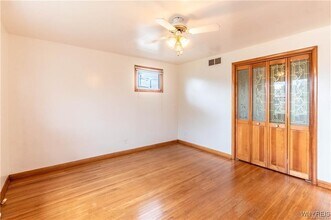 130 Alberta Dr in Buffalo, NY - Foto de edificio - Building Photo