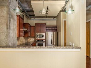 150 Bee St in Charleston, SC - Building Photo - Building Photo