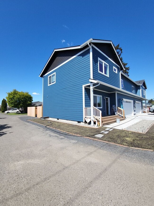 683 Bryden Ave in Centralia, WA - Building Photo - Building Photo