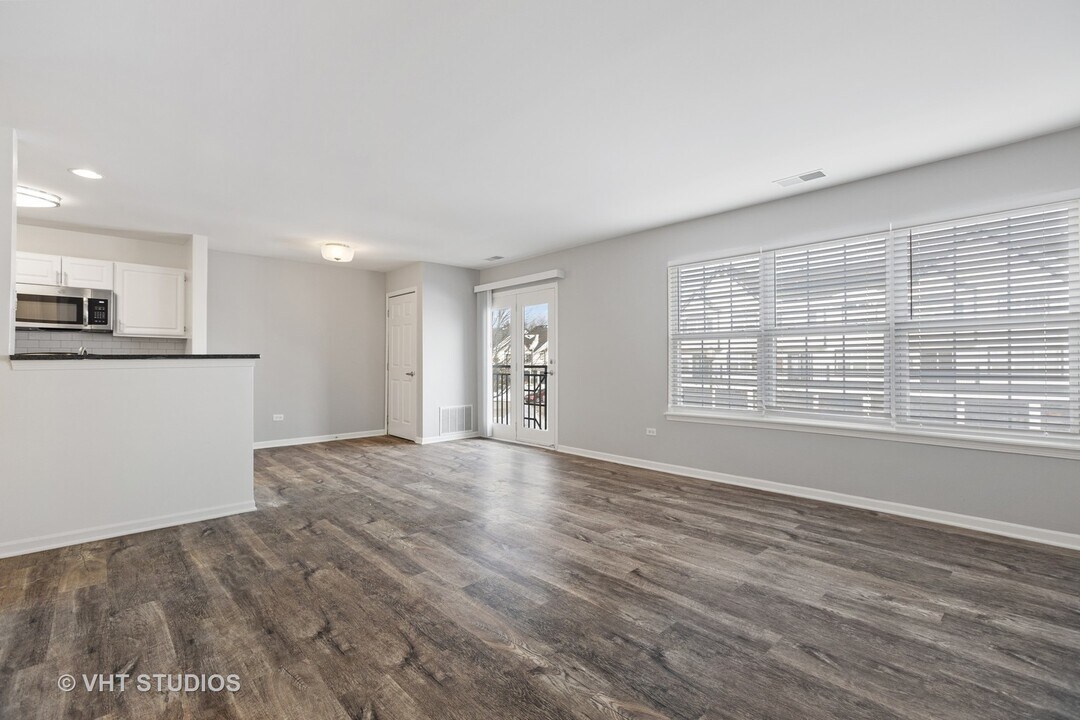 364 Haydn Ct-Unit -364 in Wheaton, IL - Building Photo