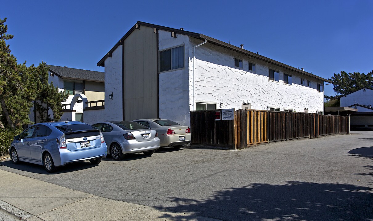 2190 Chanticleer Ave in Santa Cruz, CA - Foto de edificio