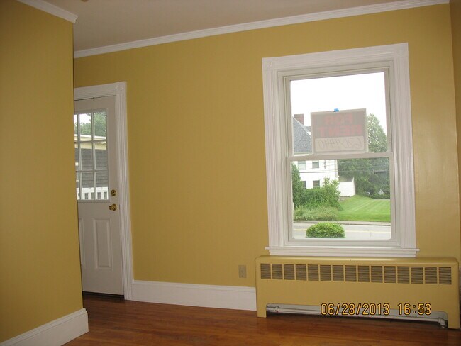 62 Webster St, Unit #2 in Lewiston, ME - Building Photo - Building Photo