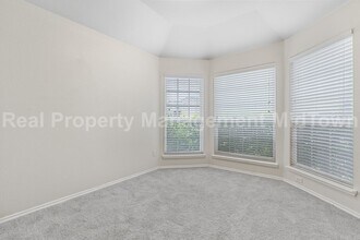 2035 Karsen Ln in Heartland, TX - Building Photo - Building Photo