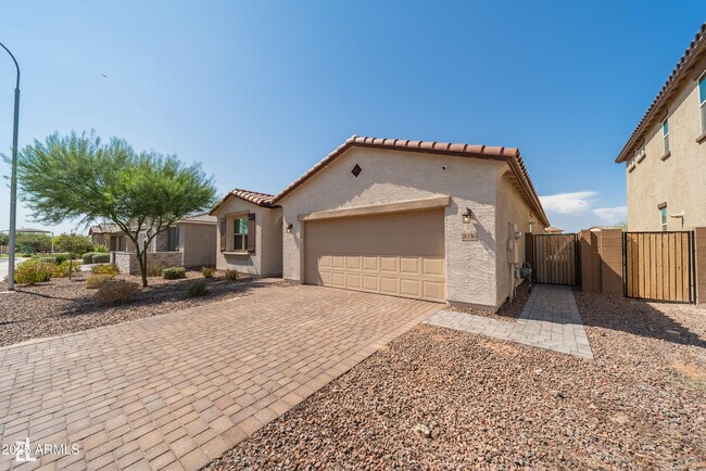 11036 W Harrison St in Avondale, AZ - Building Photo - Building Photo