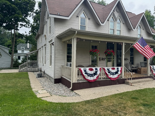 403 Sheldon Terrace