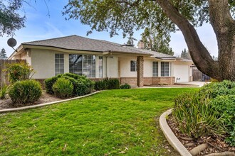 6469 N San Pedro Ave in Fresno, CA - Building Photo - Building Photo