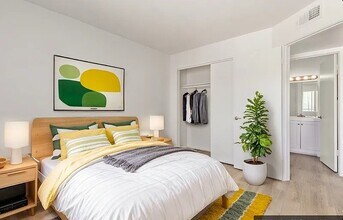 222 E Cody Dr in Phoenix, AZ - Building Photo - Building Photo