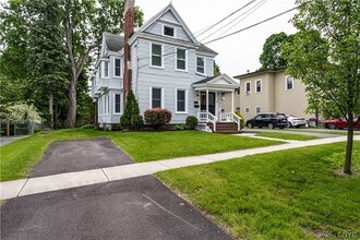 29 Canton St in Baldwinsville, NY - Building Photo - Building Photo