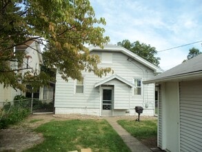 2448 15th Ave in Moline, IL - Building Photo - Building Photo
