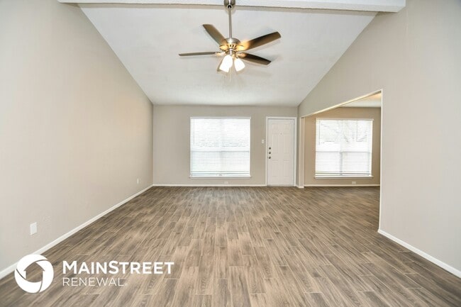 1601 Chapman Dr in Mesquite, TX - Foto de edificio - Building Photo