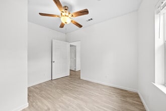 301 Tatum Rd in Martindale, TX - Building Photo - Building Photo