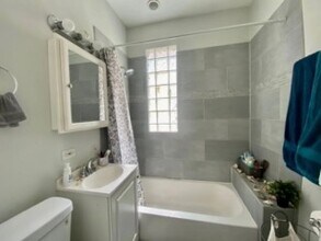 3009 N Ashland Ave in Chicago, IL - Building Photo - Building Photo