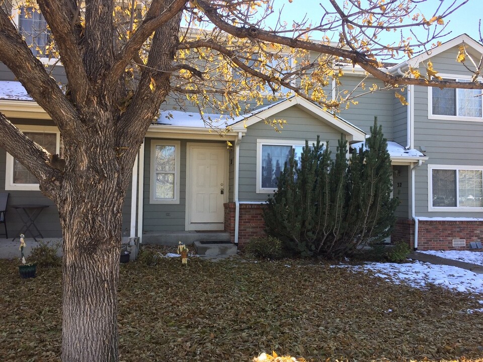 51 21st Ave in Longmont, CO - Foto de edificio