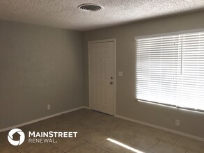 3743 E Helena Stravenue in Tucson, AZ - Building Photo - Building Photo