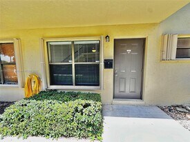 10055 NW 4th St in Pembroke Pines, FL - Building Photo