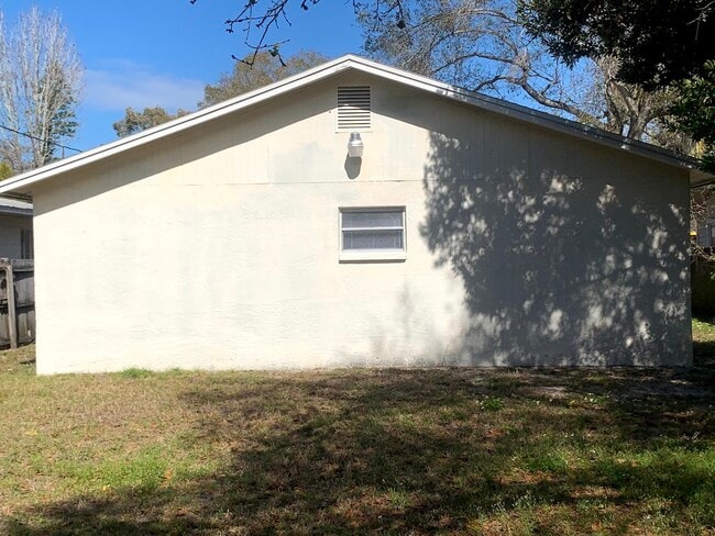 4134 12th Ave S in St. Petersburg, FL - Foto de edificio - Building Photo
