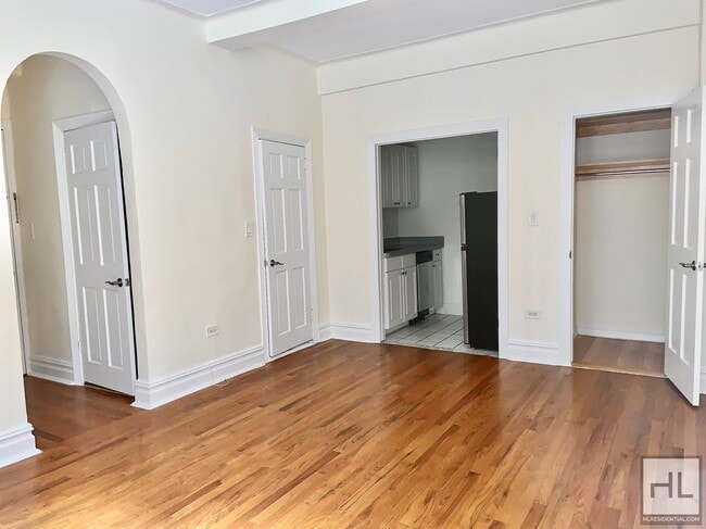 SECOND AVENUE, Unit 3G