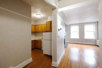 Caldwell Apartments in Troy, NY - Building Photo - Interior Photo