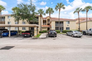 450 S Park Rd in Hollywood, FL - Building Photo