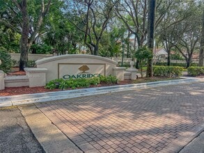 5371 SW 32nd Terrace in Fort Lauderdale, FL - Building Photo - Building Photo